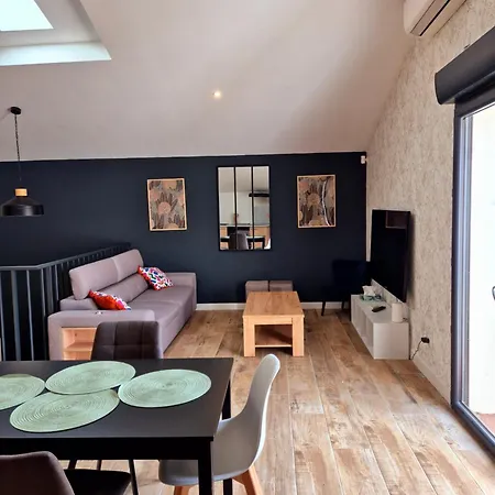 아파트 Duplex, Av Charles Trenet 나르본